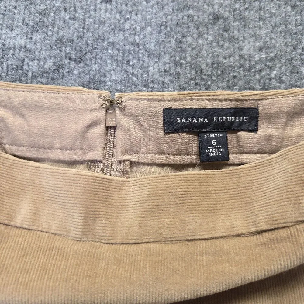 Banana Republic Skirt Womens 6 Khaki Corduroy Stretch Button Pockets Back Zip